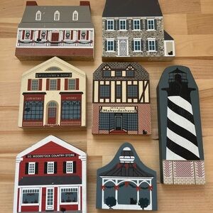 The Cats Meow 3D Village pieces